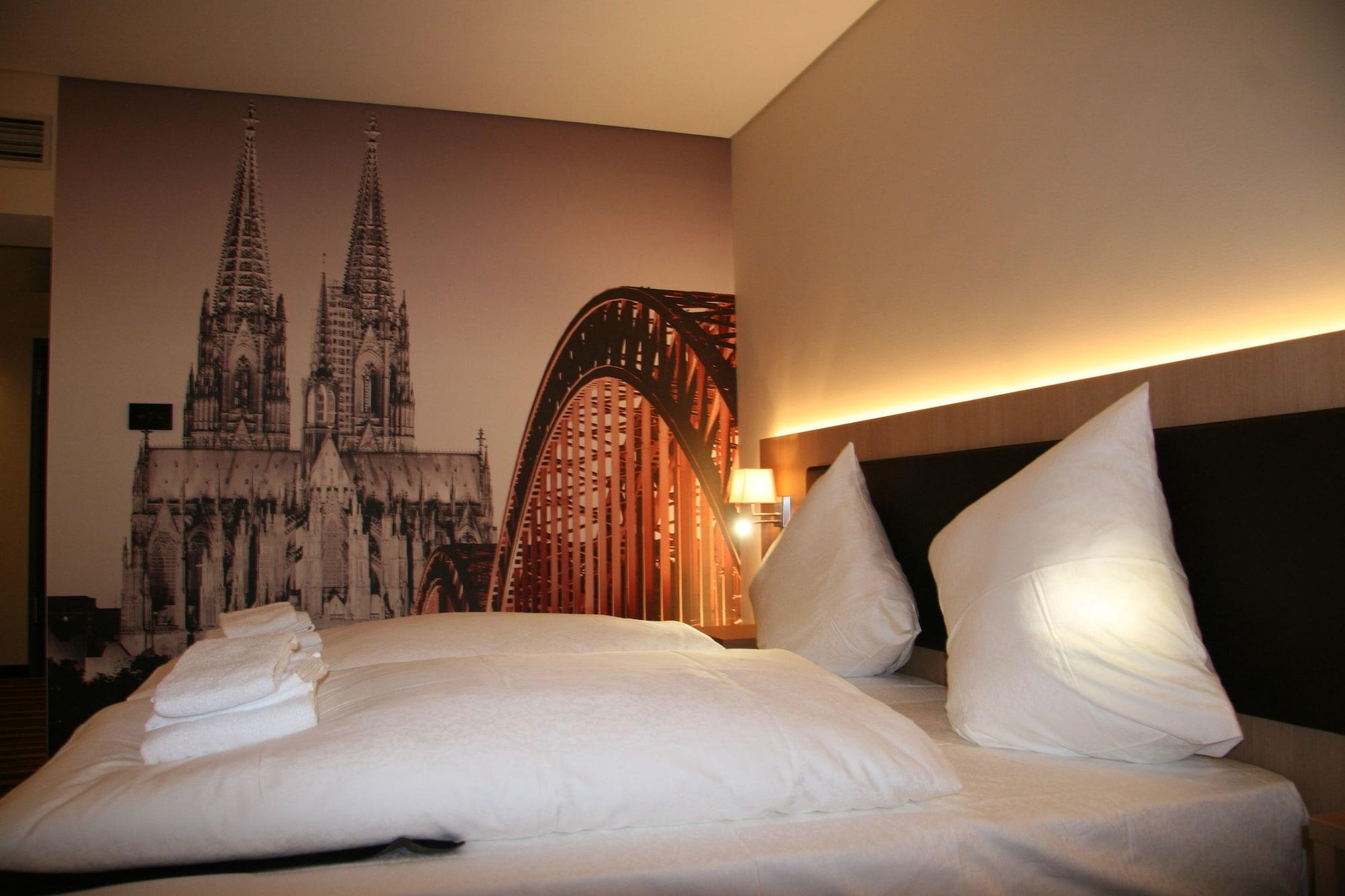 Hotel Fortune Koln Bagian luar foto