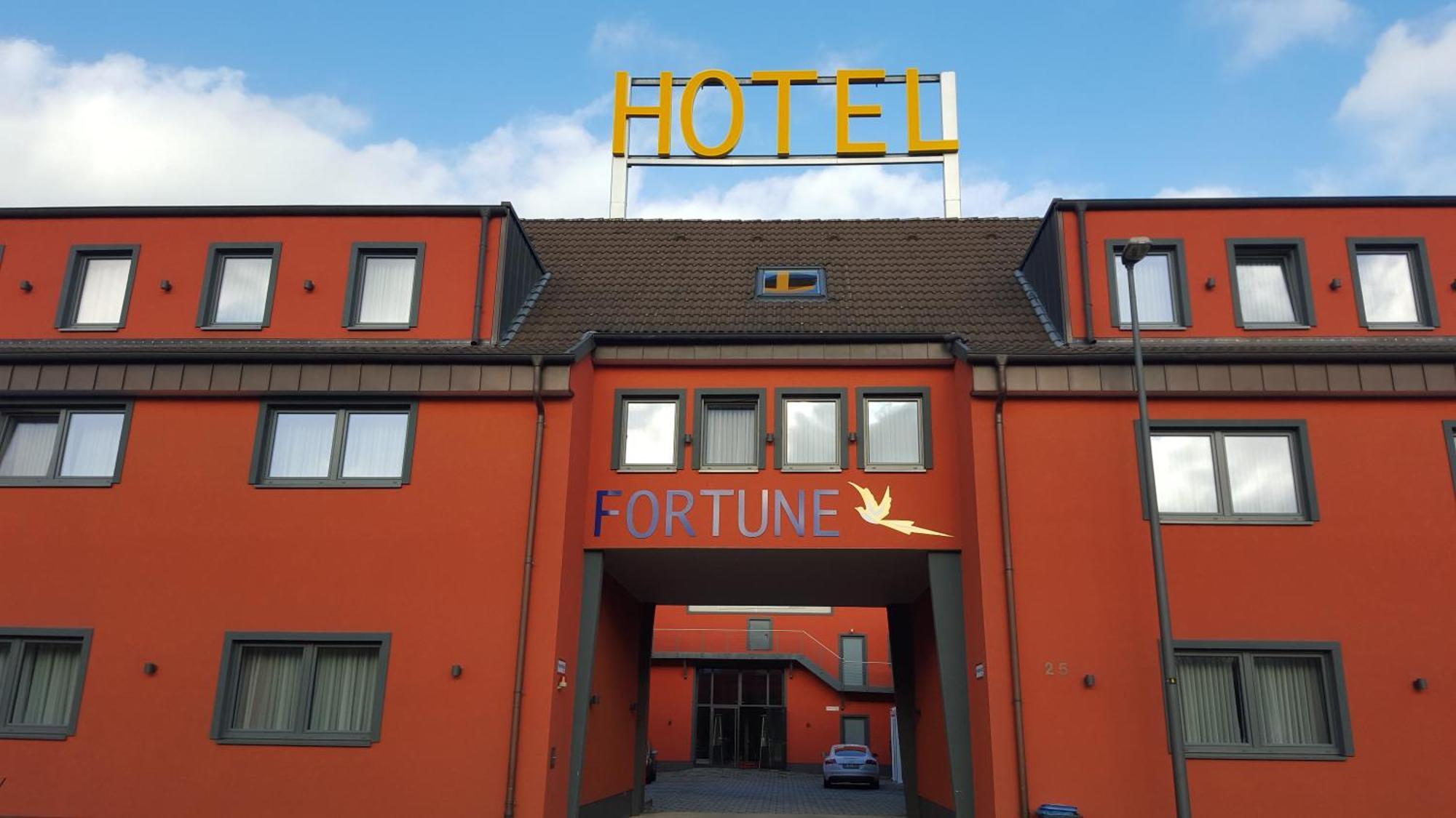 Hotel Fortune Koln Bagian luar foto