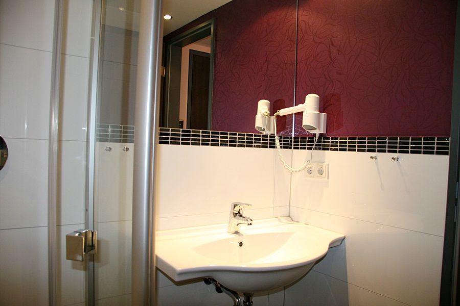 Hotel Fortune Koln Bagian luar foto