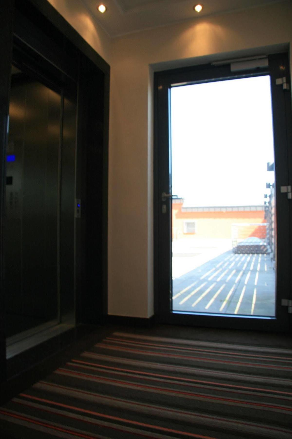 Hotel Fortune Koln Bagian luar foto